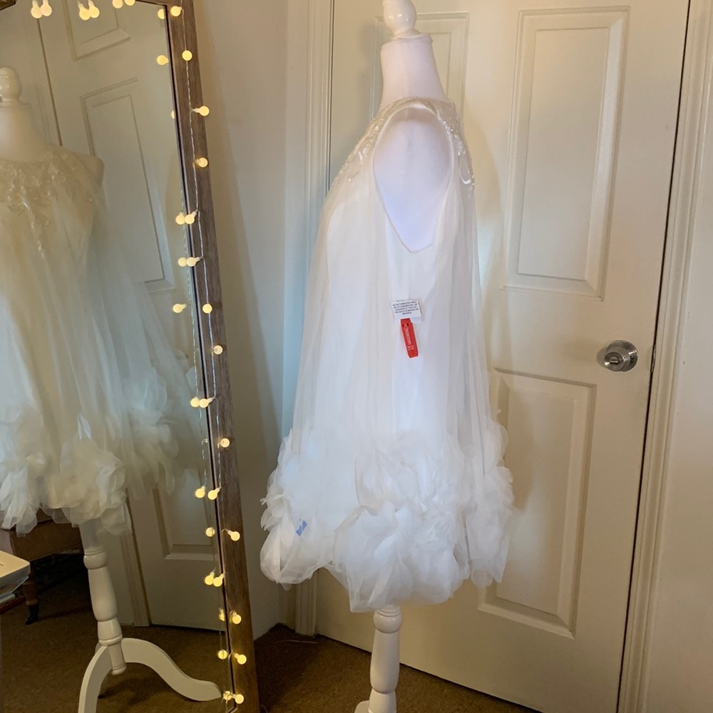 Mac Duggal White Floral Appliqué Tulle Cocktail Dress - Picture 10 of 16